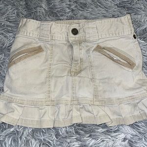 Little girls size 4T salient with shorts built in